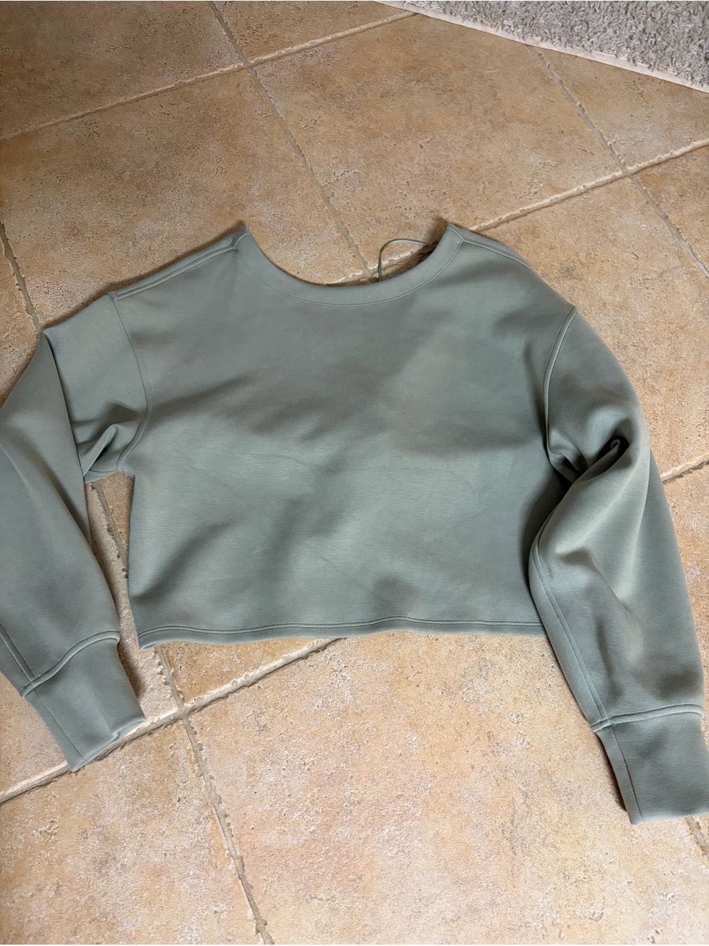 Lululemon twist front to back pullover sz 4